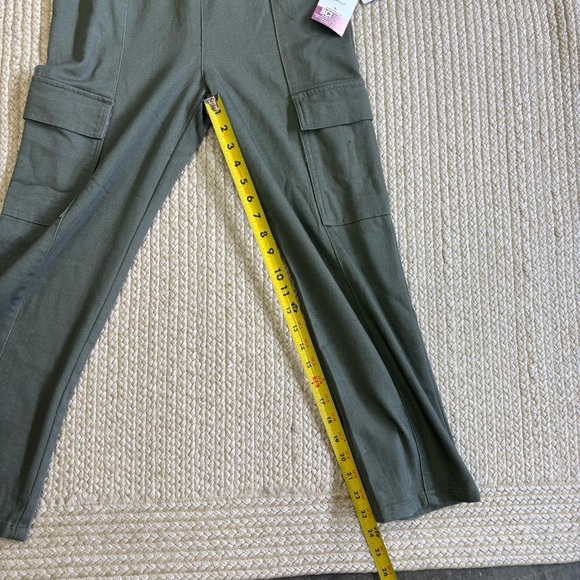 Vanilla Star Green Cargo Jumpsuit Women’s Sz L NWT - Picture 10 of 11